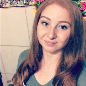 Meet your Posher, Cristina